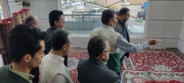 عرضه فرش‌های متبرک حرم مطهر رضوی در سمنان
