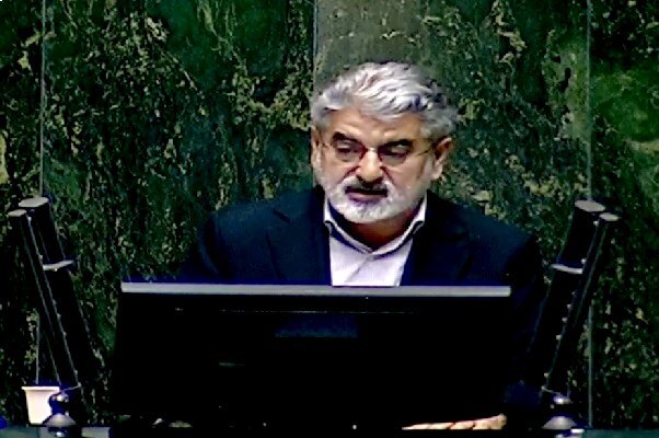 فهیمی: وزارت اقتصاد نباید ماهها بدون وزیر بماند فهیمی: وزارت اقتصاد نباید ماهها بدون وزیر بماند