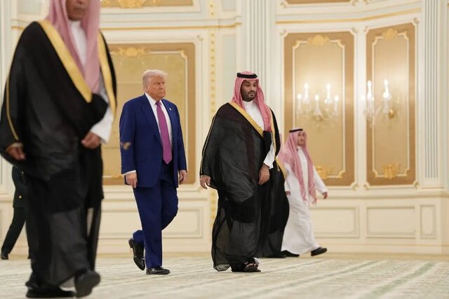 گاردین: کشورهای عرب خلیج فارس، بهرغم توجه ترامپ به آنها نمیتوانند جنگ غزه را متوقف کنند