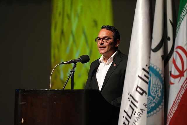 برج آزادی کوچک در دانشگاه هنرهای زیبا