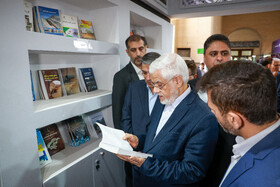 بازدید محمدرضا عارف، معاون اول رئیس جمهور از نمایشگاه کتاب - تهران