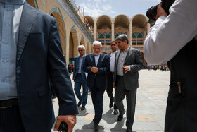 بازدید محمدرضا عارف، معاون اول رئیس جمهور از نمایشگاه کتاب - تهران