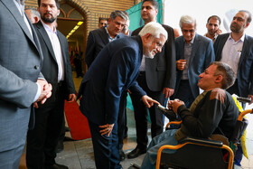 بازدید محمدرضا عارف، معاون اول رئیس جمهور از نمایشگاه کتاب - تهران