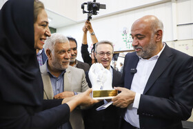 بازدیداحمد میدری،وزیر تعاون، کار و رفاه اجتماعی از  کارگاه‌های مشاغل خرد و صنایع دستی کرمان