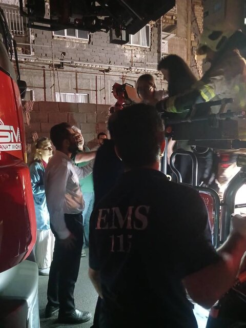 حریق مجتمع مسکونی در اکباتان ٣٢ نفر مصدوم برجای گذاشت