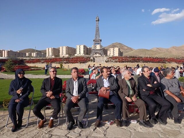 اشعار فردوسی، فرهنگ و دین ما را حفظ کرده است