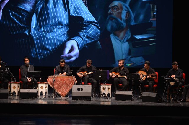 شبی در جوار سرو آزاد؛ مشکاتیان در هفتادمین سالگرد تولدش زنده شد + ویدیو