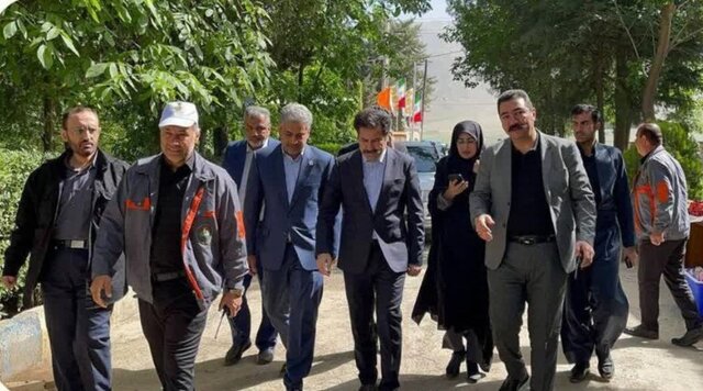 بازدید معاون رئیس‌ جمهور از یکی از شرکت‌های پارک علم و فناوری کرمانشاه