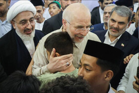 «این عشق به انقلاب از کجا می آید؟»