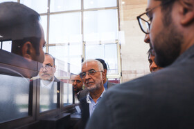 اسکندر مؤمنی، وزیرکشور در مراسم افتتاح کارخانه نوآوری شهرداری کرمان 