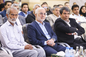 اسکندر مؤمنی، وزیرکشور در مراسم افتتاح کارخانه نوآوری شهرداری کرمان 