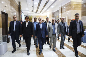 اسکندر مؤمنی، وزیرکشور در مراسم افتتاح کارخانه نوآوری شهرداری کرمان 