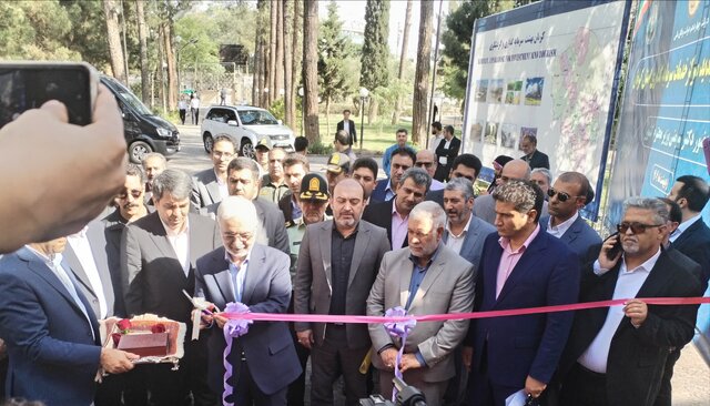 مرکز خدمات سرمایه‌گذاری کرمان با حضور وزیر کشور افتتاح شد