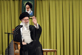 دیدار هزاران نفر از معلمان سراسر کشور با مقام معظم رهبری