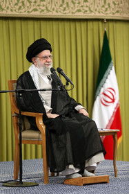 دیدار هزاران نفر از معلمان سراسر کشور با مقام معظم رهبری