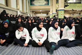 دیدار هزاران نفر از معلمان سراسر کشور با مقام معظم رهبری