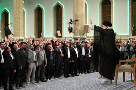 دیدار هزاران نفر از معلمان سراسر کشور با مقام معظم رهبری