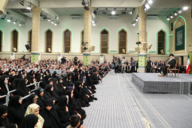 دیدار هزاران نفر از معلمان سراسر کشور با مقام معظم رهبری