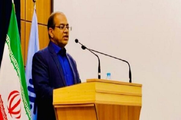 فردوسی نه‌تنها یک حماسه‌سرا بلکه یک قهرمان ملی است