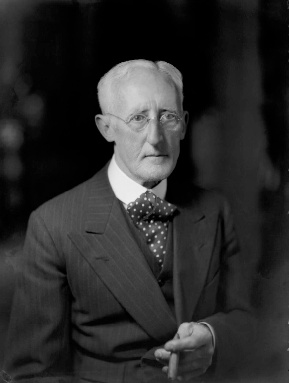 پادشاه بی تاج و تخت خلیج فارس