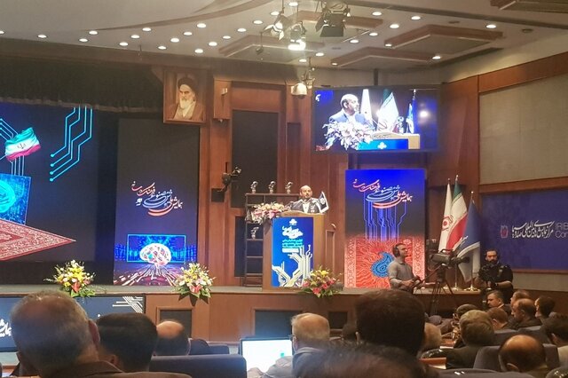 بخش عمدهای از تولیدات الگوریتمهای هوش مصنوعی از زبان انگلیسی و فرهنگ غربی بهره میبرد بخش عمدهای از تولیدات الگوریتمهای هوش مصنوعی از زبان انگلیسی و فرهنگ غربی بهره میبرد