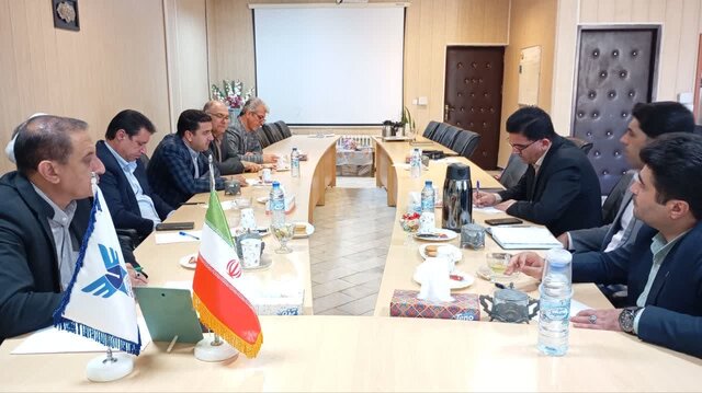 نشست مشترک جهاددانشگاهی و دانشگاه آزاد اسلامی استان کهگیلویه و بویراحمد برگزار شد