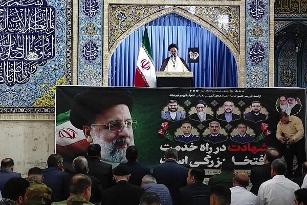 شهید رئیسی تراز خدمت مسئولان و انقلاب قرار گرفت