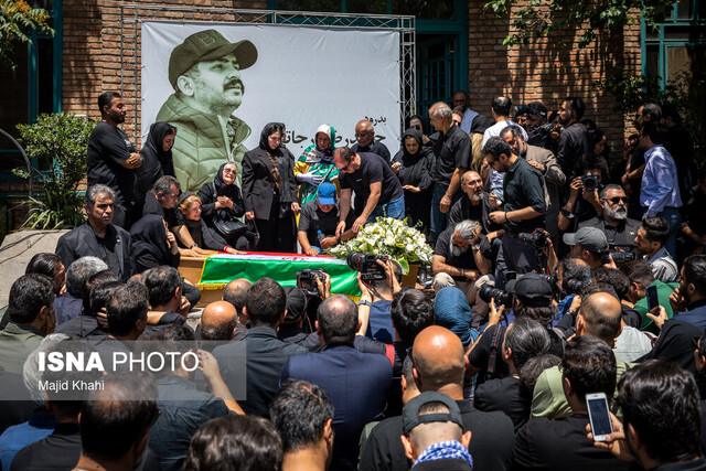 حیف از او!/ عکاسها امروز دوربین را بر زمین گذاشتند