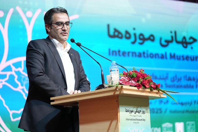 رونمایی از تمبر الواح هخامنشی و کشفهای باستانشناسی