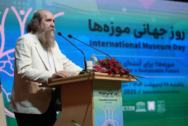 رونمایی از تمبر الواح هخامنشی و کشفهای باستانشناسی