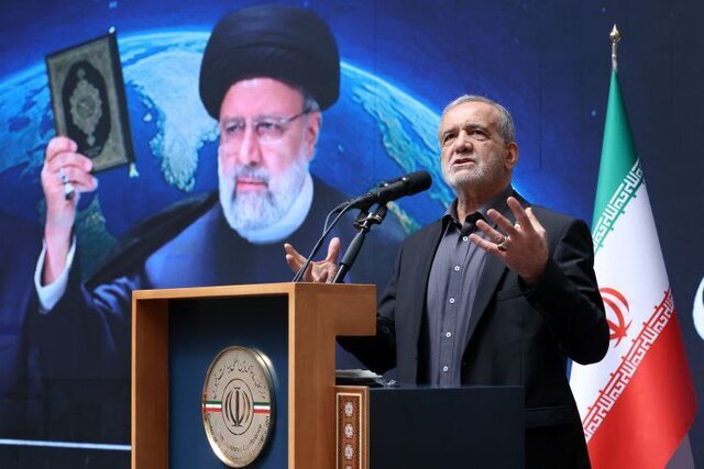 واعظی: پزشکیان به شعار وفاق ملی«صادقانه» عمل کرد/رژیم  صهیونیستی  با خطای محاسباتی وارد جنگ 12 روزه شد