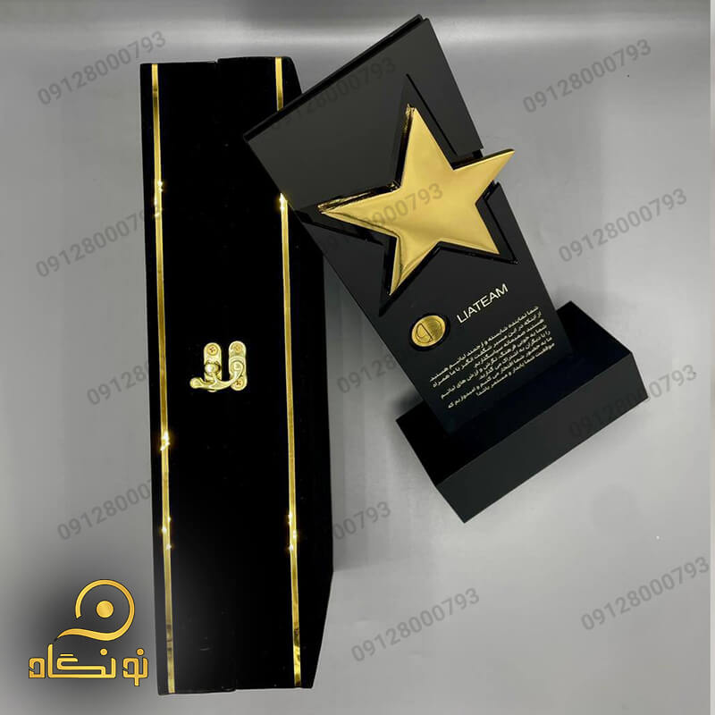 تندیس و پلاک؛ هدیه ‌ای لوکس یا ابزار برندسازی