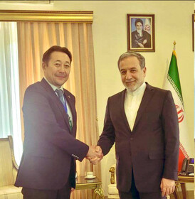 دیدار دبیرکل کنفرانس سیکا با عراقچی