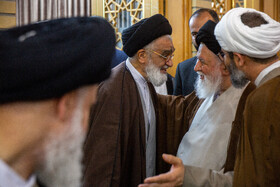 حضور آیت الله علم الهدی و آیت الله سعیدی در مراسم بزرگداشت شهید رئیسی و شهدای خدمت در حرم حضرت فاطمه معصومه(س)