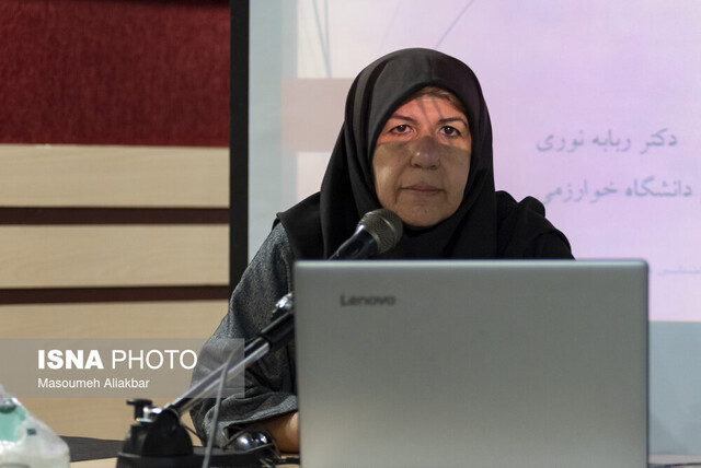 هدایت افراد دارای افکار خودکشی به مراکز مشاوره و درمان، از بسیاری حوادث بعدی جلوگیری میکند