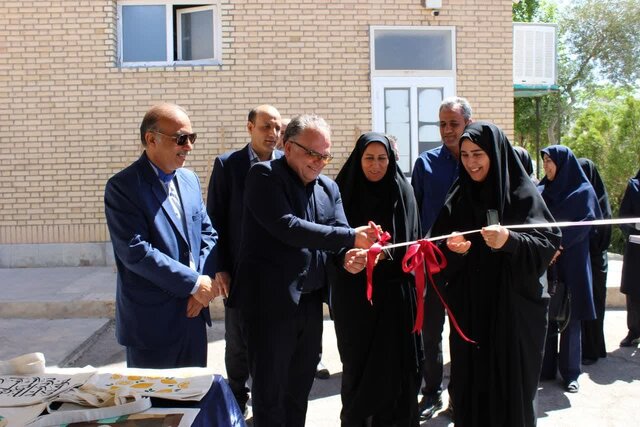برپایی بازارچه دانشجویی کارآفرینی در دانشکده ملی مهارت دختران سمنان