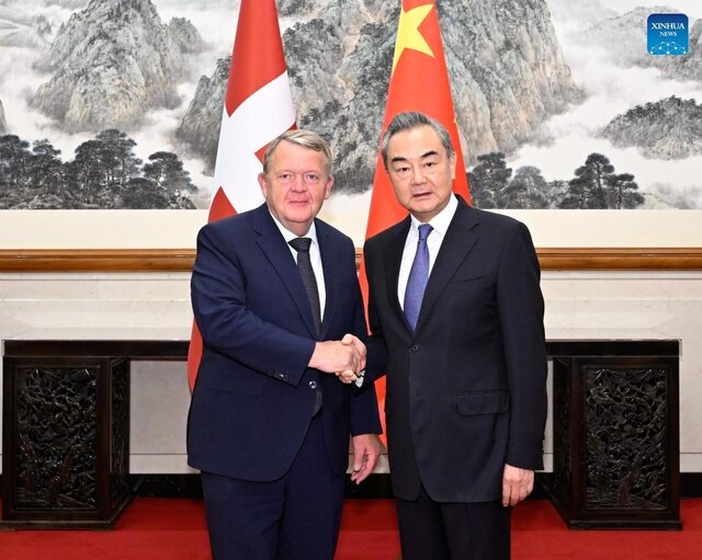 وزرای خارجه چین و دانمارک در پکن چین به حق حاکمیت دانمارک بر گرینلند کاملا احترام میگذارد