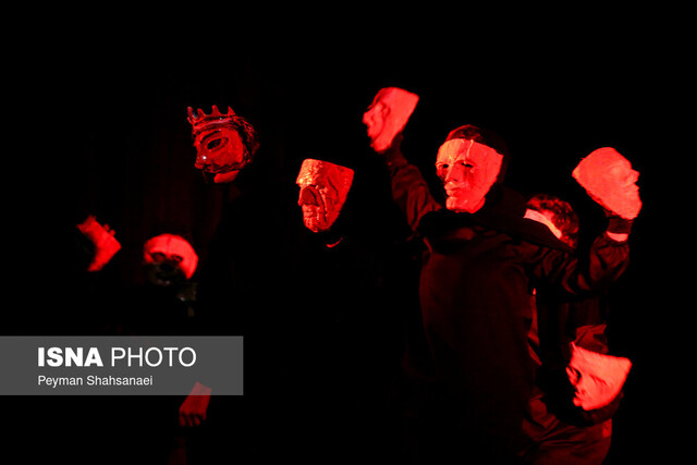 عکس تزیینی است از این مدیر چه انتظاری میتوانیم داشته باشیم؟