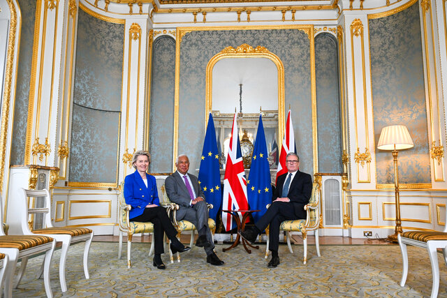 انگلیس و اتحادیه اروپا: به حلوفصل دیپلماتیک پرونده هستهای ایران متعهدیم