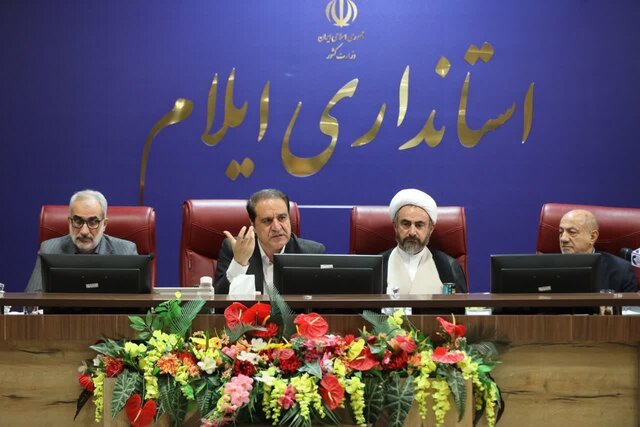 استاندار: مشکل کم‌آبی روستاها بصورت اصولی حل خواهد شد