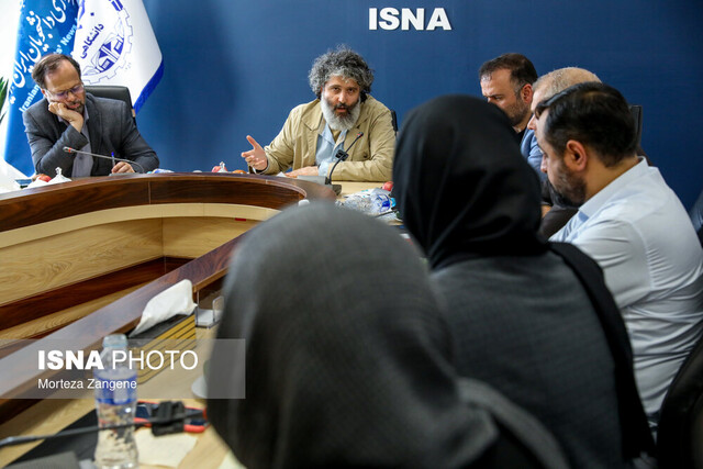 تلویزیون چگونه میتواند آیینه تمامنمای همه مردم باشد؟