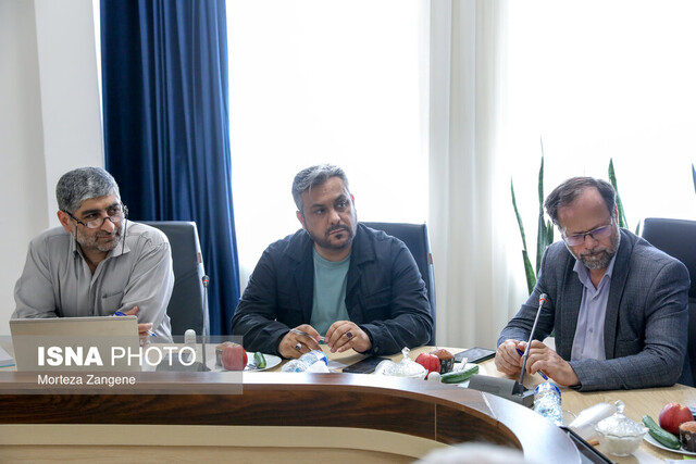 تلویزیون چگونه میتواند آیینه تمامنمای همه مردم باشد؟