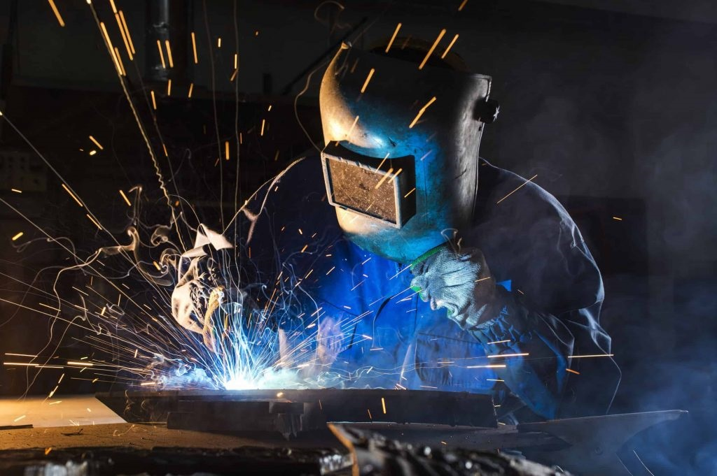 گاز آرگون: ویژگیها، کاربردها و اهمیت صنعتی