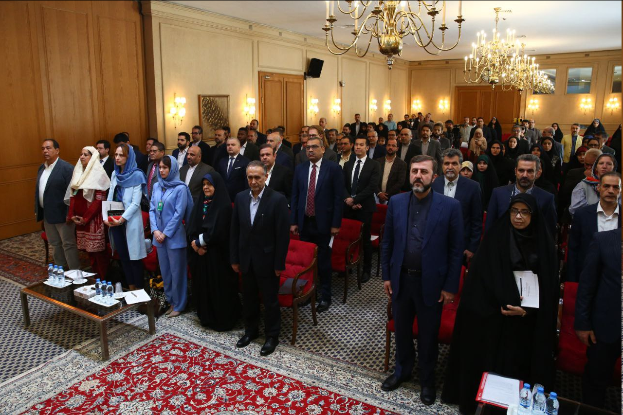 کارشناسان بینالمللی راههای اجرای عدالت و پاسخگو کردن تحریمکنندگان را در تهران بررسی کردند