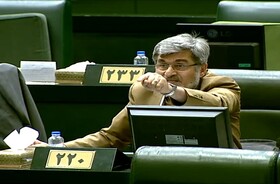 جنجال کوچک‌زاده در مجلس در پی تصویب پالرمو در مجمع تشخیص مصلحت نظام