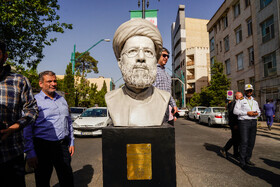 رونمایی سردیس شهید رئیسی در میدان پاستور تهران