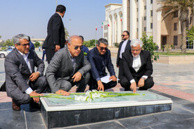 دیدار محمدرضا عارف، معاون اول رئیس جمهور با خانواده جانباختگان و مصدومان حادثه دلخراش انفجار و آتش‌سوزی بندر شهید رجایی بندرعباس