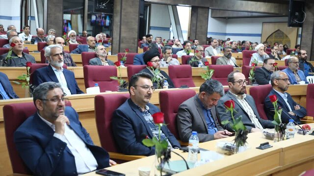 شهید رئیسی الگوی خدمت خالصانه و ولایت‌مداری بود