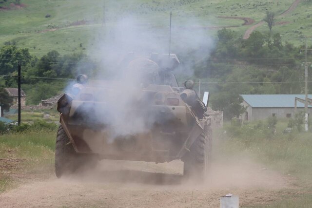 اجرای عملیات نیروهای مکانیزه، هوابرد و پیاده در رزمایش مشترک ایران و جمهوری آذربایجان