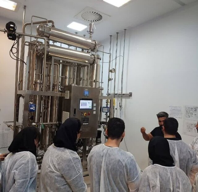 بازدید دانشجویان دانشگاه خوارزمی از تنها کارخانه تصفیه پلاسما در خاورمیانه